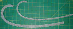 Curved Ruler